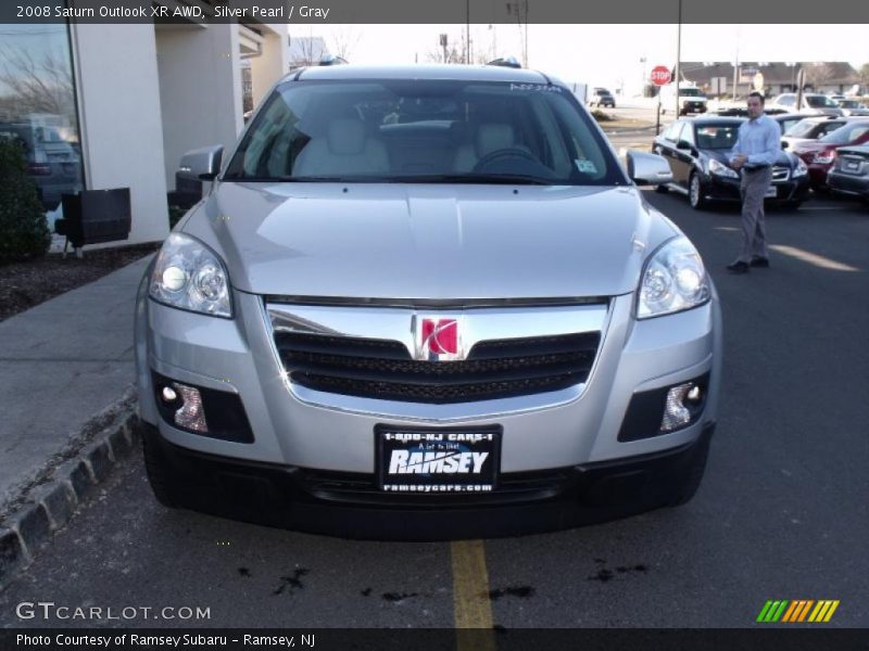 Silver Pearl / Gray 2008 Saturn Outlook XR AWD