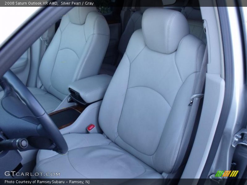 Silver Pearl / Gray 2008 Saturn Outlook XR AWD