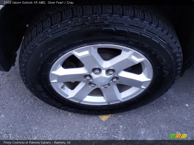 Silver Pearl / Gray 2008 Saturn Outlook XR AWD