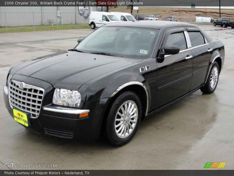 Brilliant Black Crystal Pearl / Dark Slate Gray/Light Graystone 2006 Chrysler 300