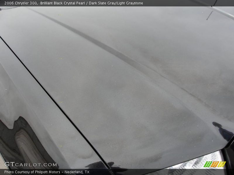 Brilliant Black Crystal Pearl / Dark Slate Gray/Light Graystone 2006 Chrysler 300