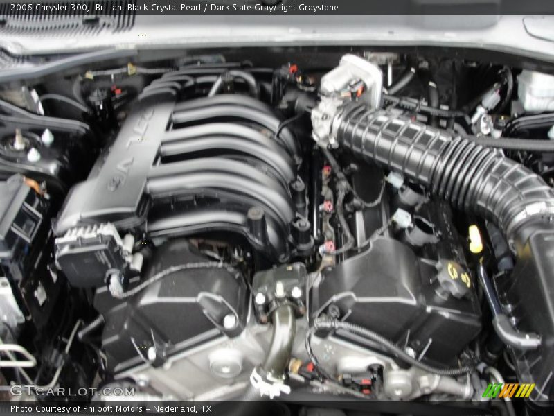 Brilliant Black Crystal Pearl / Dark Slate Gray/Light Graystone 2006 Chrysler 300