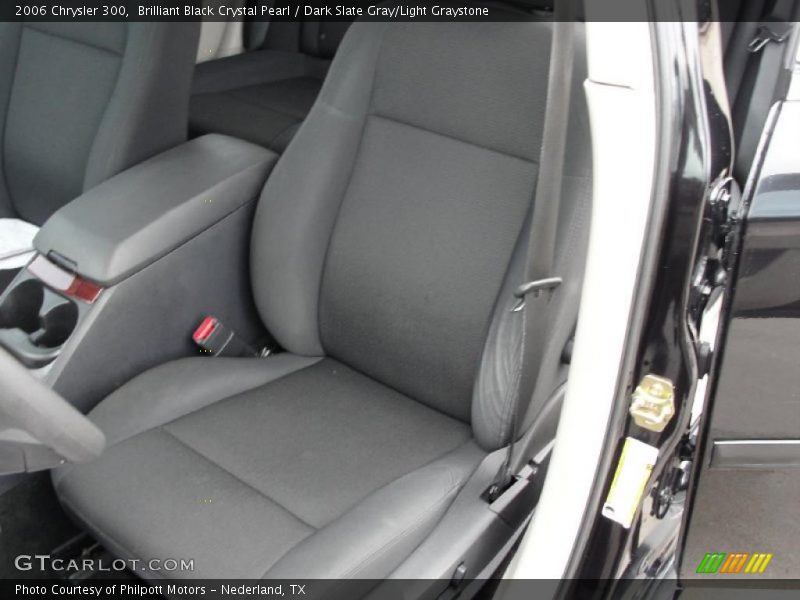 Brilliant Black Crystal Pearl / Dark Slate Gray/Light Graystone 2006 Chrysler 300