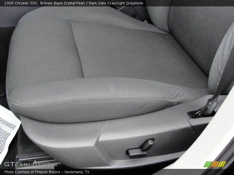 Brilliant Black Crystal Pearl / Dark Slate Gray/Light Graystone 2006 Chrysler 300