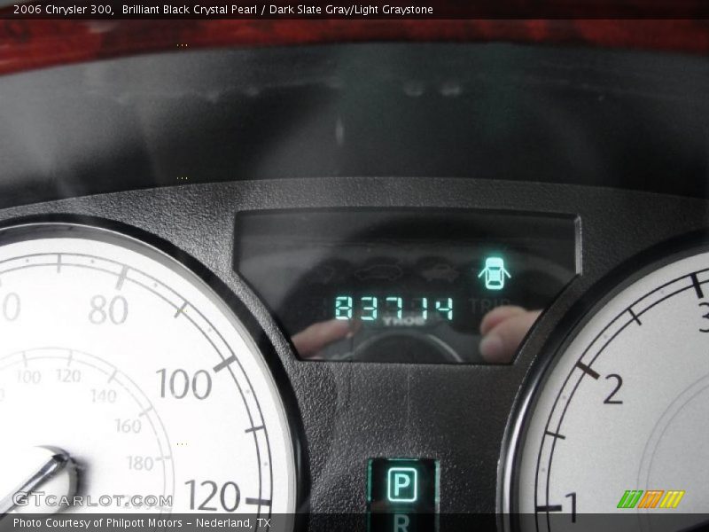 Brilliant Black Crystal Pearl / Dark Slate Gray/Light Graystone 2006 Chrysler 300
