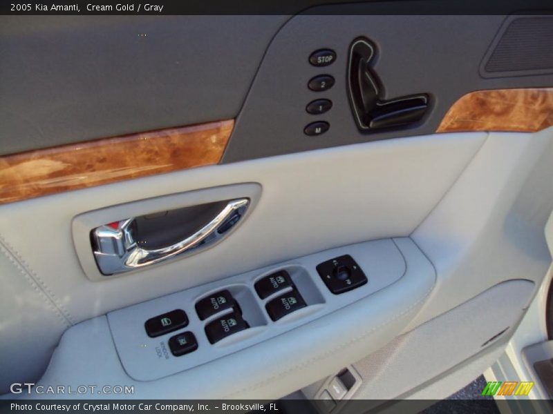 Cream Gold / Gray 2005 Kia Amanti