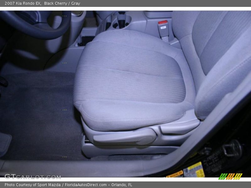 Black Cherry / Gray 2007 Kia Rondo EX