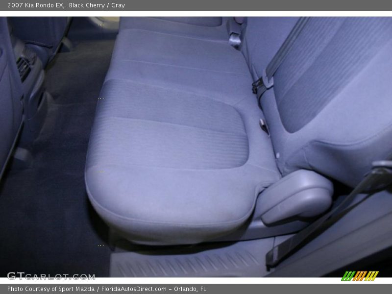 Black Cherry / Gray 2007 Kia Rondo EX