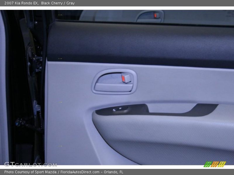 Black Cherry / Gray 2007 Kia Rondo EX