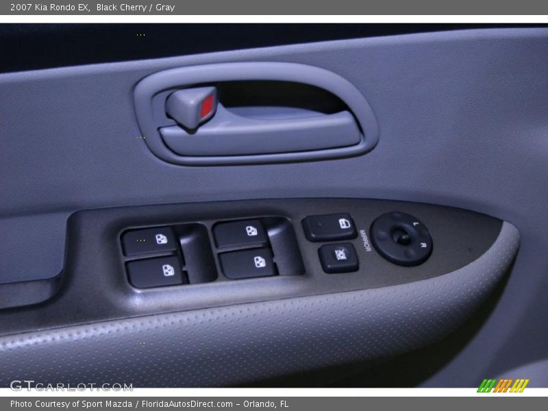 Black Cherry / Gray 2007 Kia Rondo EX
