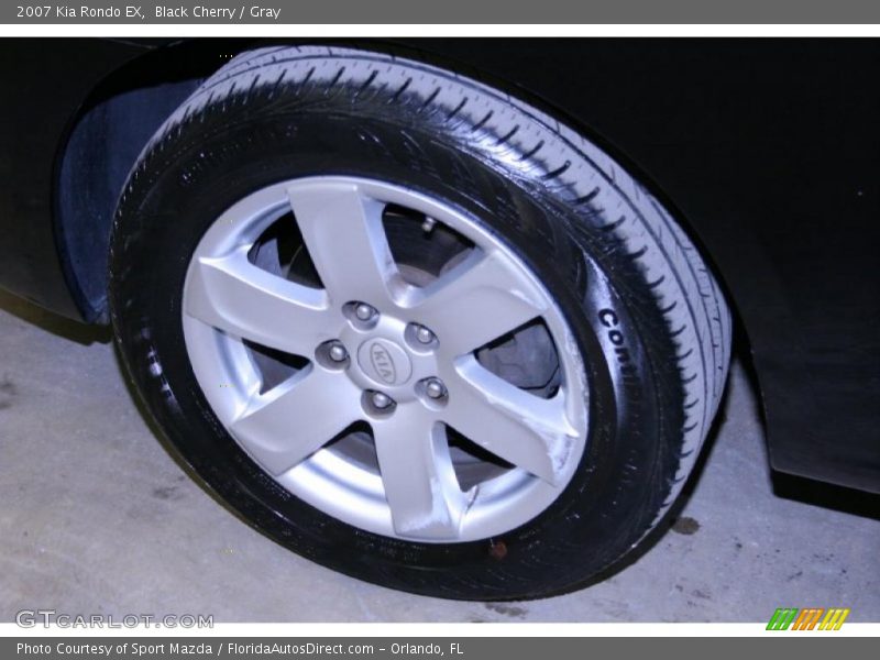 Black Cherry / Gray 2007 Kia Rondo EX