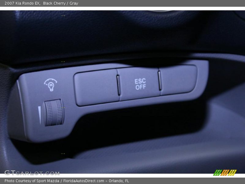 Black Cherry / Gray 2007 Kia Rondo EX