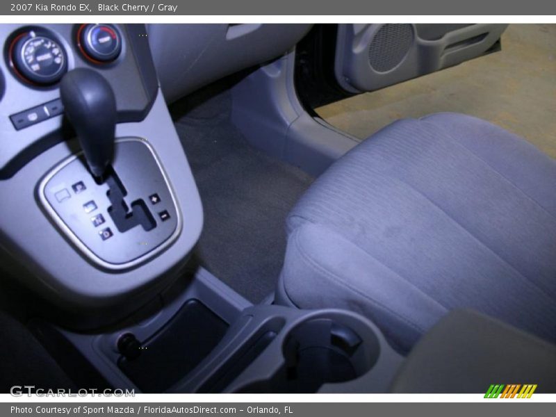 Black Cherry / Gray 2007 Kia Rondo EX