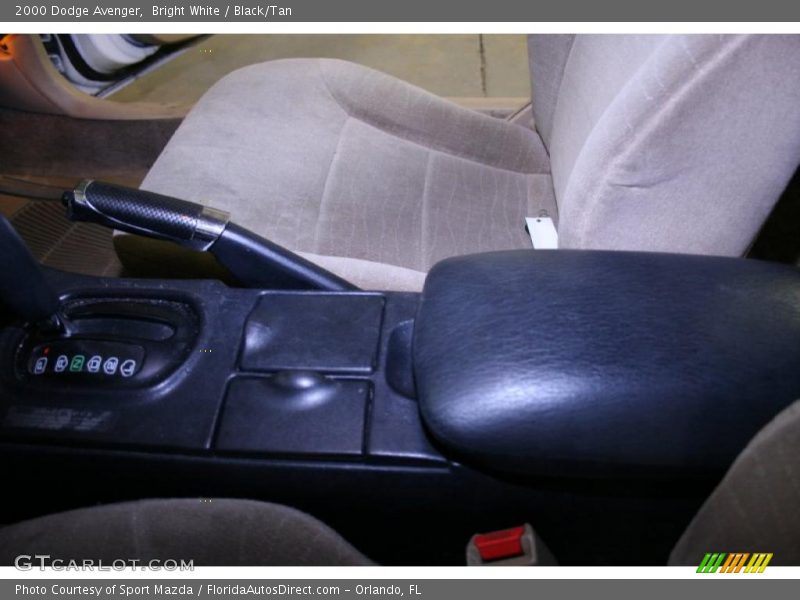 Bright White / Black/Tan 2000 Dodge Avenger