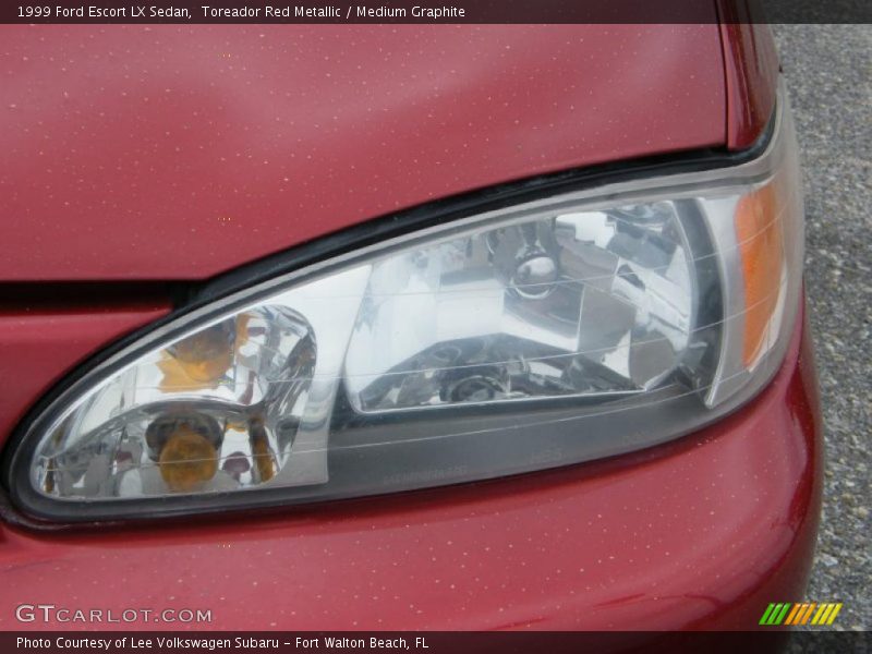 Toreador Red Metallic / Medium Graphite 1999 Ford Escort LX Sedan