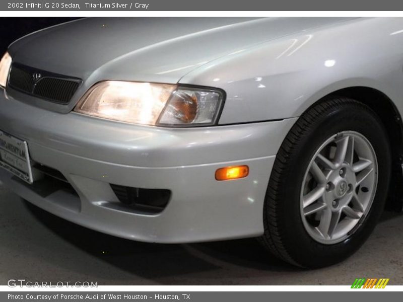 Titanium Silver / Gray 2002 Infiniti G 20 Sedan