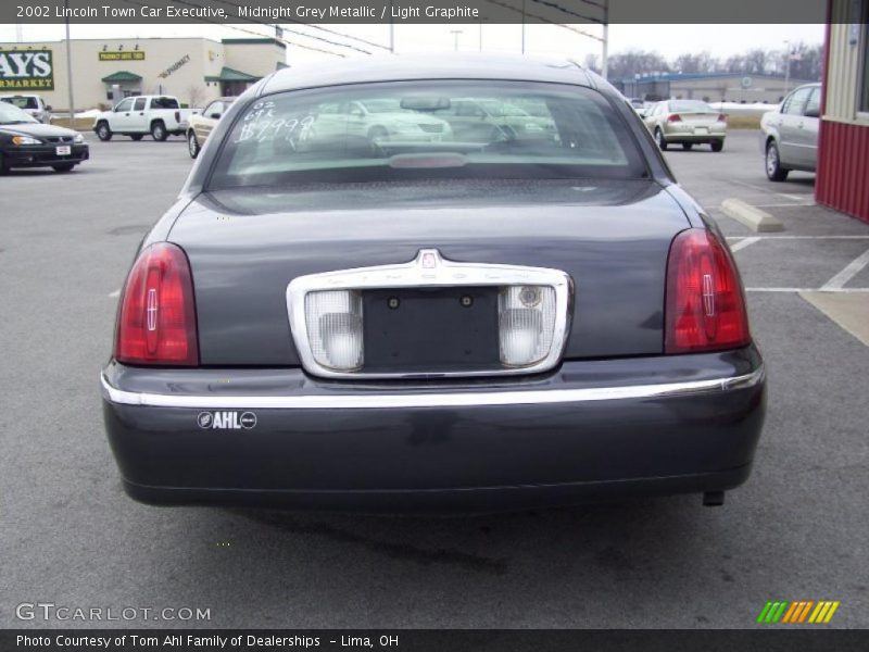 Midnight Grey Metallic / Light Graphite 2002 Lincoln Town Car Executive