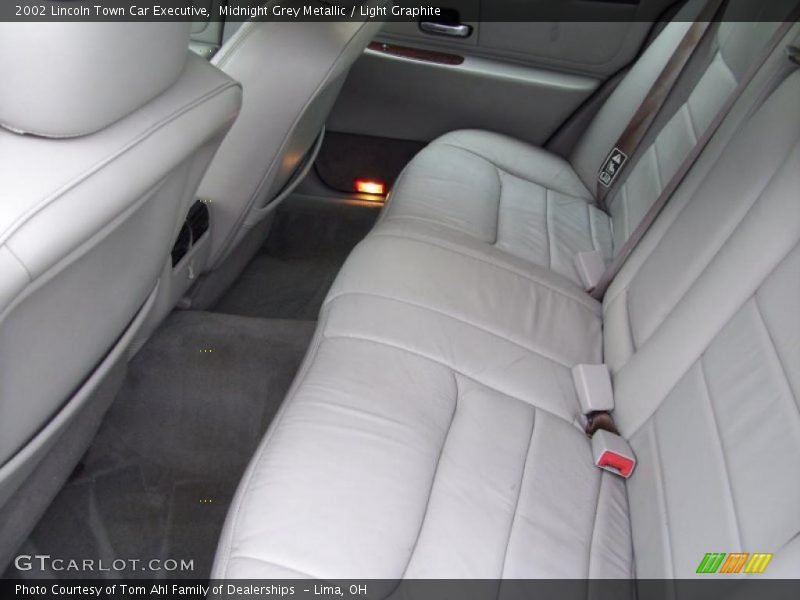 Midnight Grey Metallic / Light Graphite 2002 Lincoln Town Car Executive