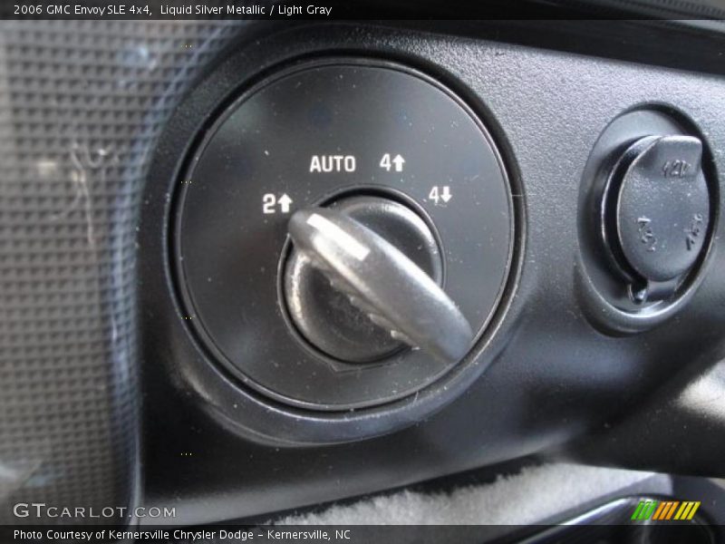 Liquid Silver Metallic / Light Gray 2006 GMC Envoy SLE 4x4