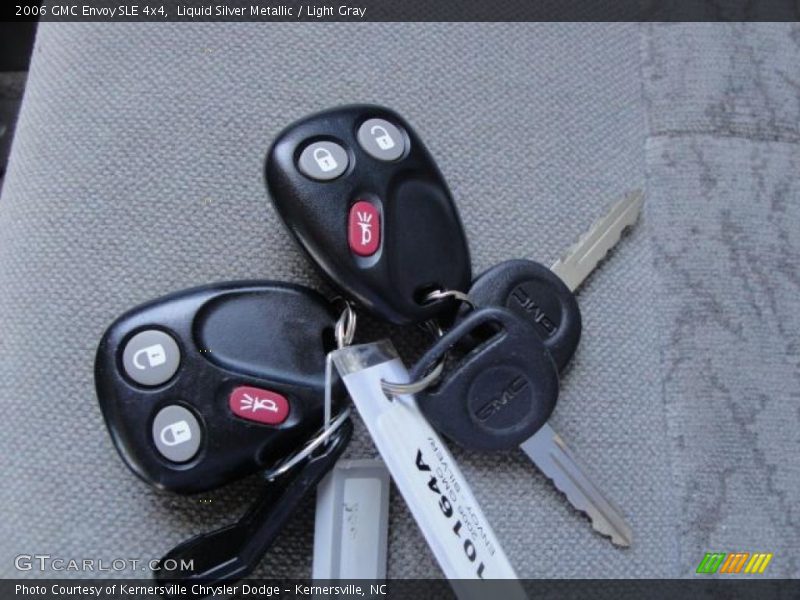 Liquid Silver Metallic / Light Gray 2006 GMC Envoy SLE 4x4