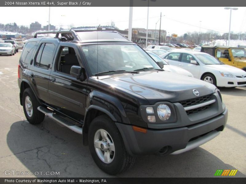 Super Black / Gray 2004 Nissan Xterra XE 4x4