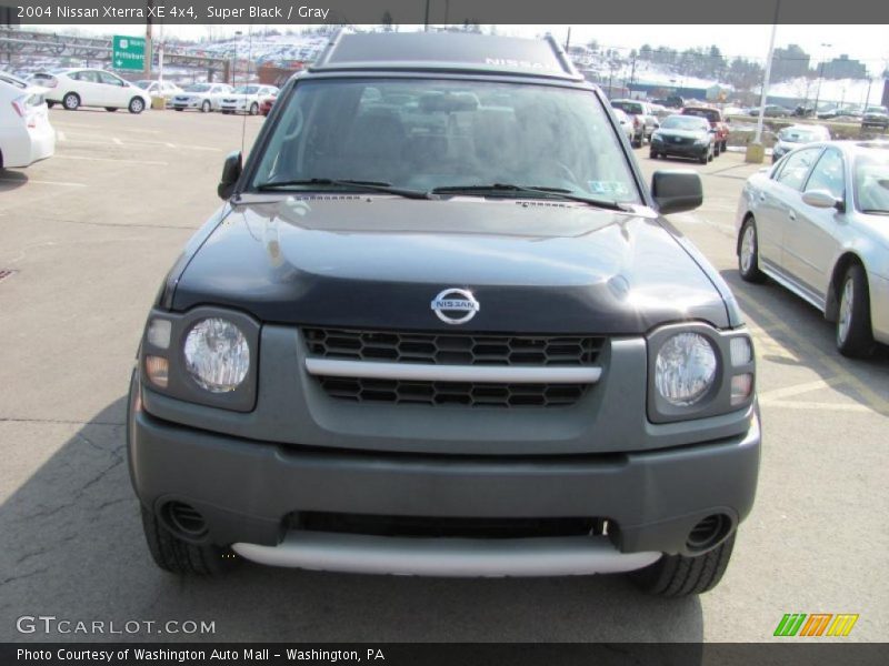 Super Black / Gray 2004 Nissan Xterra XE 4x4