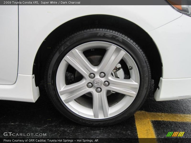 Super White / Dark Charcoal 2009 Toyota Corolla XRS