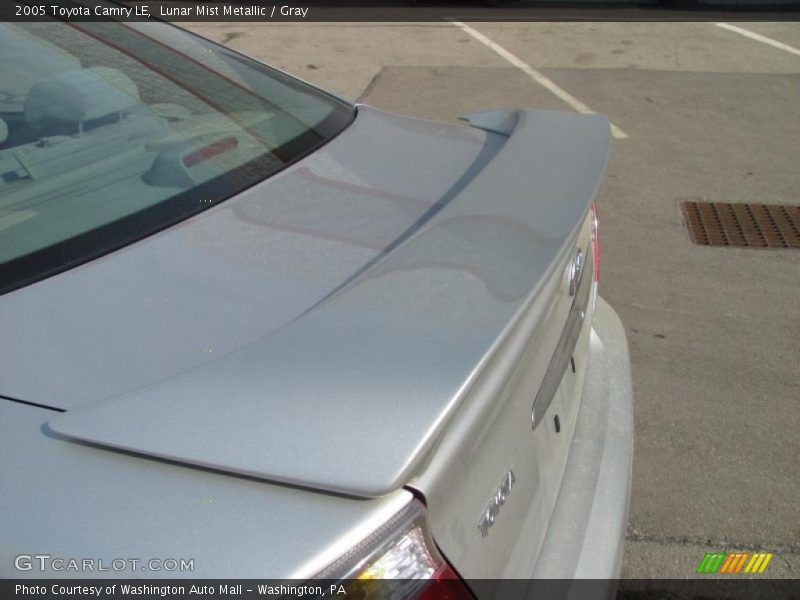 Lunar Mist Metallic / Gray 2005 Toyota Camry LE
