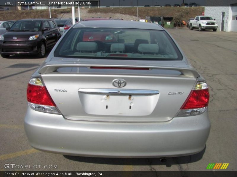 Lunar Mist Metallic / Gray 2005 Toyota Camry LE