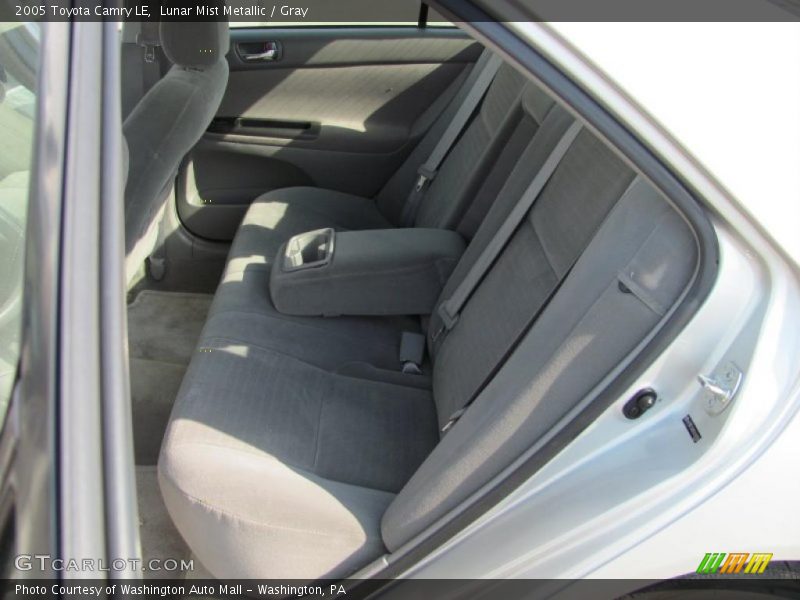 Lunar Mist Metallic / Gray 2005 Toyota Camry LE