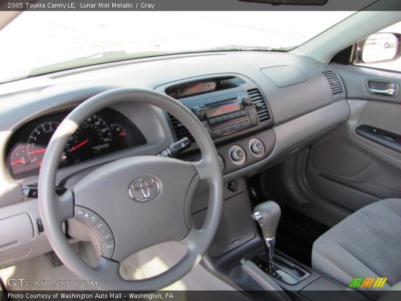 Lunar Mist Metallic / Gray 2005 Toyota Camry LE