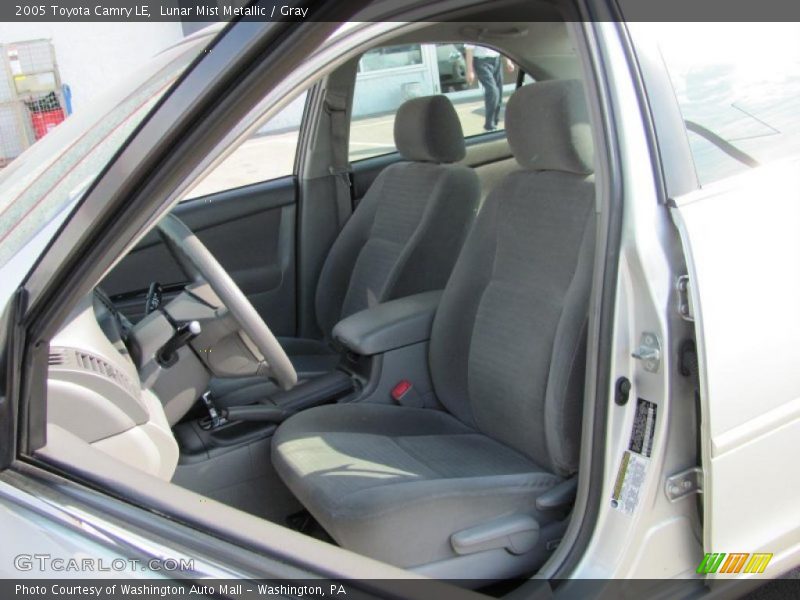 Lunar Mist Metallic / Gray 2005 Toyota Camry LE