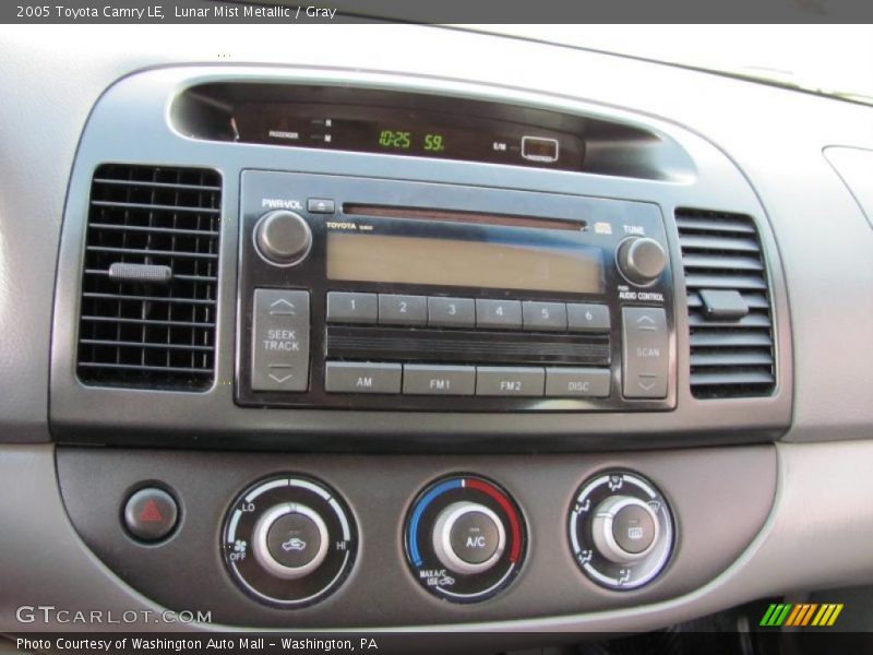 Lunar Mist Metallic / Gray 2005 Toyota Camry LE