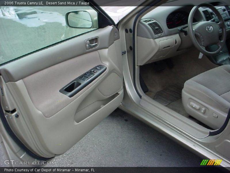 Desert Sand Mica / Taupe 2006 Toyota Camry LE