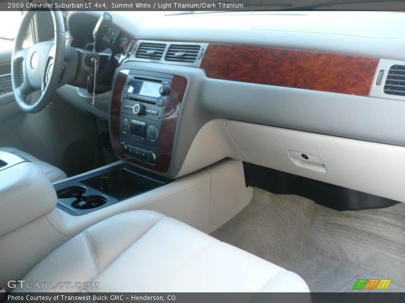 Summit White / Light Titanium/Dark Titanium 2009 Chevrolet Suburban LT 4x4