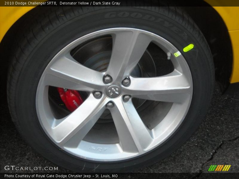 Detonator Yellow / Dark Slate Gray 2010 Dodge Challenger SRT8