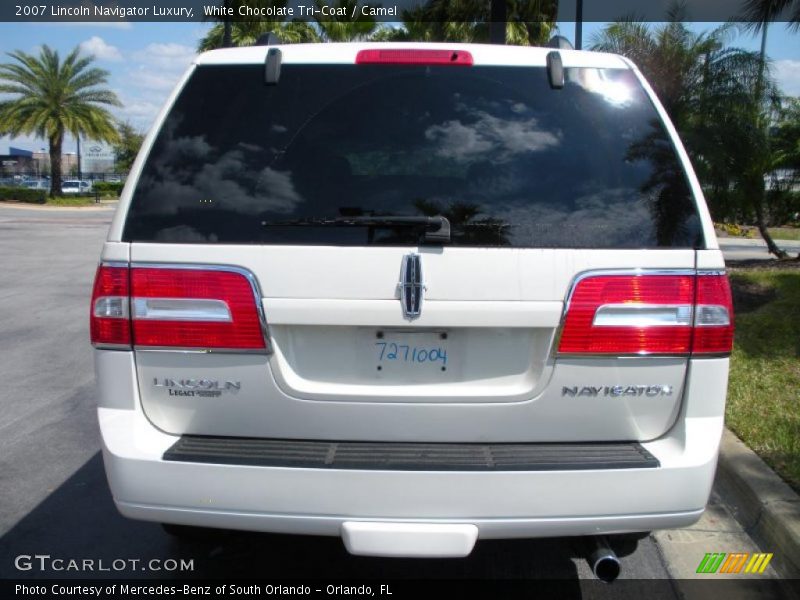White Chocolate Tri-Coat / Camel 2007 Lincoln Navigator Luxury