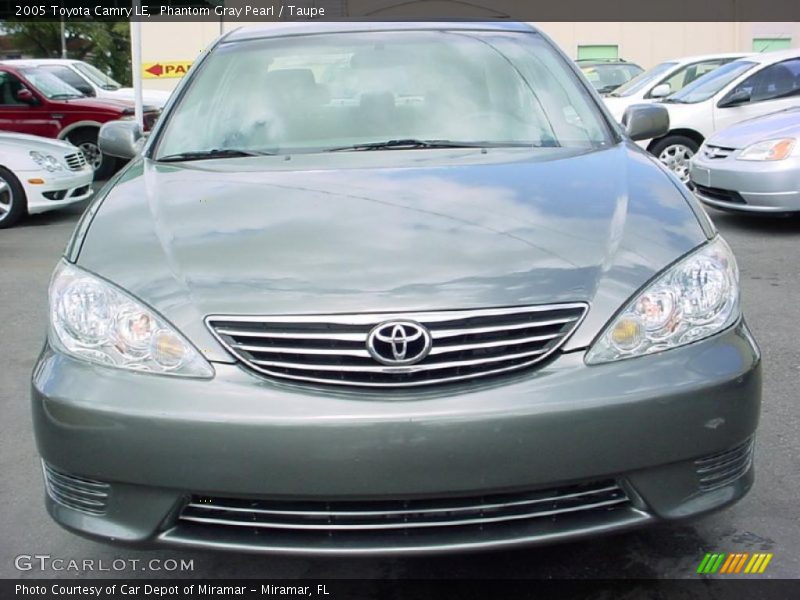 Phantom Gray Pearl / Taupe 2005 Toyota Camry LE