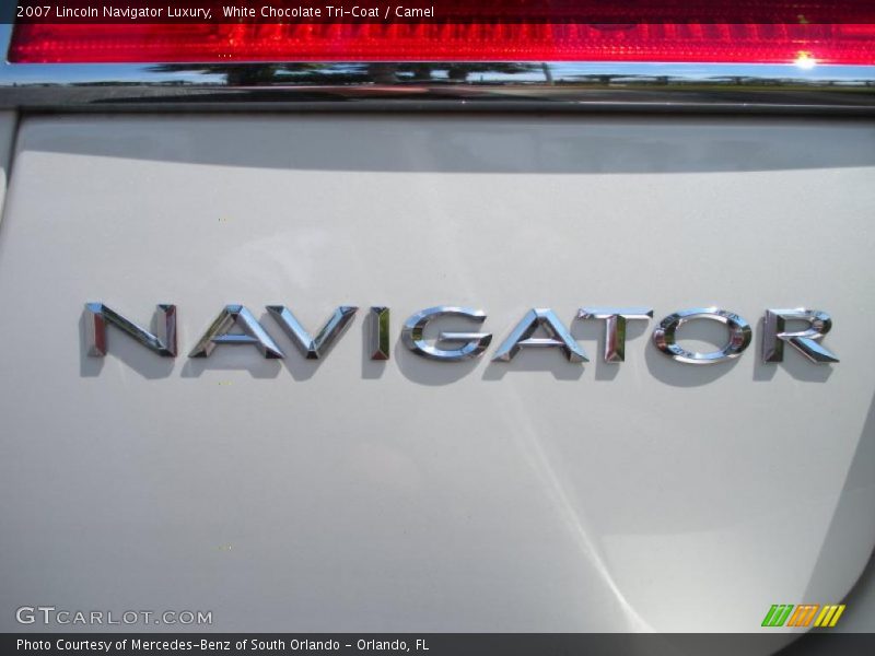 White Chocolate Tri-Coat / Camel 2007 Lincoln Navigator Luxury