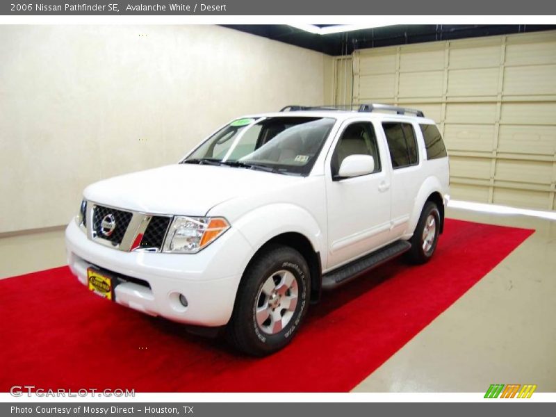 Avalanche White / Desert 2006 Nissan Pathfinder SE