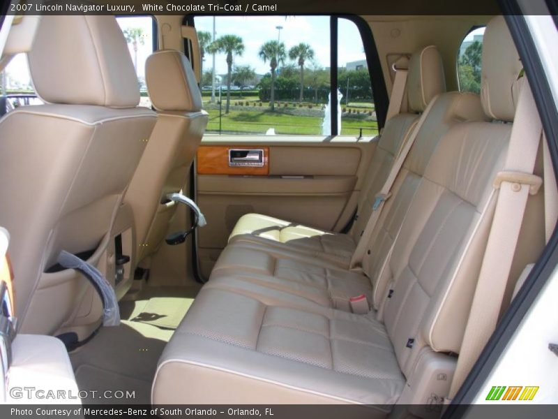 White Chocolate Tri-Coat / Camel 2007 Lincoln Navigator Luxury