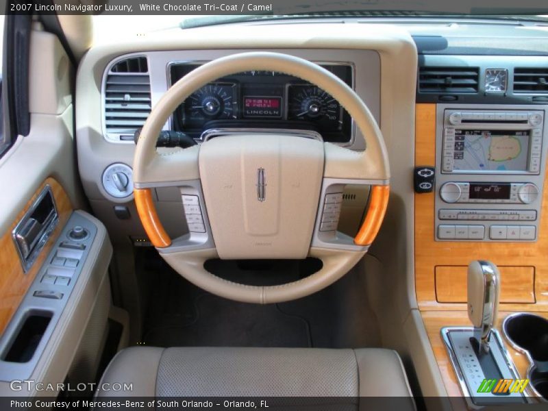 White Chocolate Tri-Coat / Camel 2007 Lincoln Navigator Luxury