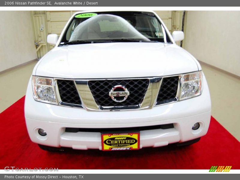 Avalanche White / Desert 2006 Nissan Pathfinder SE