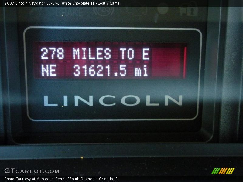 White Chocolate Tri-Coat / Camel 2007 Lincoln Navigator Luxury