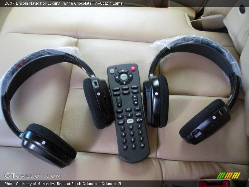 White Chocolate Tri-Coat / Camel 2007 Lincoln Navigator Luxury