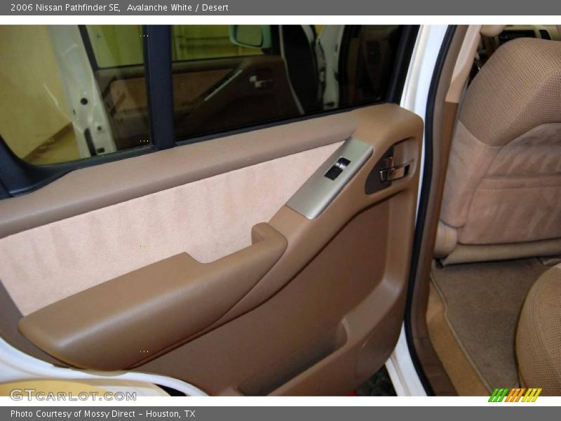 Avalanche White / Desert 2006 Nissan Pathfinder SE