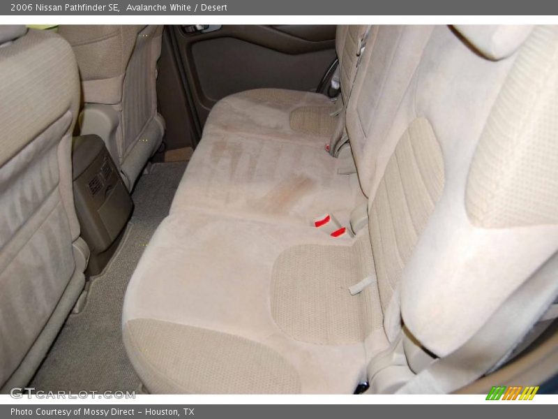 Avalanche White / Desert 2006 Nissan Pathfinder SE