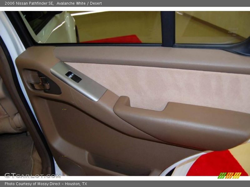 Avalanche White / Desert 2006 Nissan Pathfinder SE