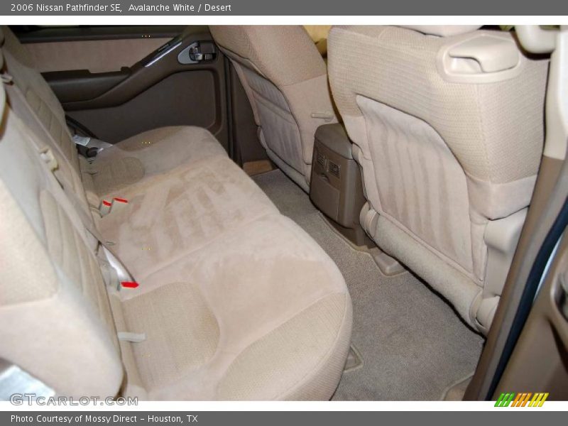 Avalanche White / Desert 2006 Nissan Pathfinder SE