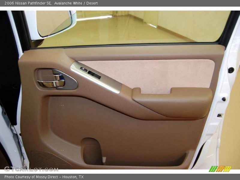 Avalanche White / Desert 2006 Nissan Pathfinder SE